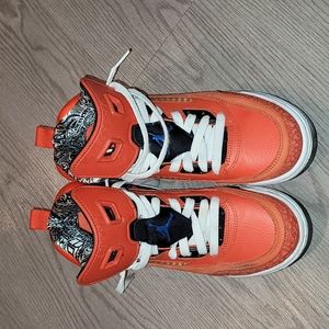 Very Gently Used Jordan Spizike size 6.5Y